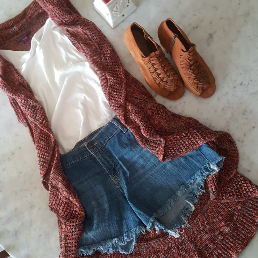 Hi-Lo woven sleeveless cardigan